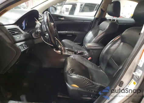 2011 Suzuki Kizashi Sport Sls z USA, uszkodzony, nr VIN JS2RF9A87B6110919